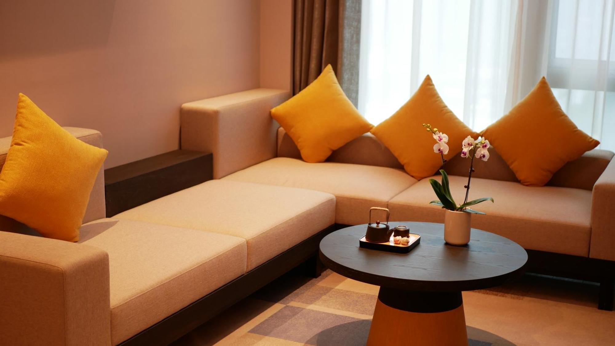 Hilton Garden Inn Shenzhen Airport,Enjoy 24-Hour One Way Free Delivery From Hotel To Shenzhen Baoan Airport On The Hour Exterior photo