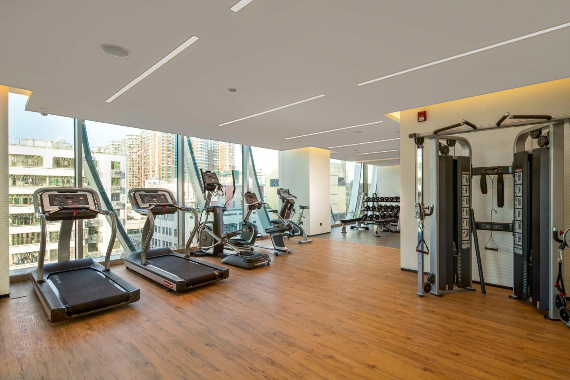 Hilton Garden Inn Shenzhen Airport,Enjoy 24-Hour One Way Free Delivery From Hotel To Shenzhen Baoan Airport On The Hour Exterior photo